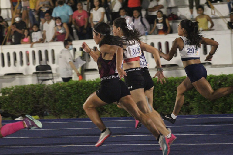 Atletas campechanos logran una presea de oro, dos de plata y dos bronces en el Estadio Olímpico de Nayarit