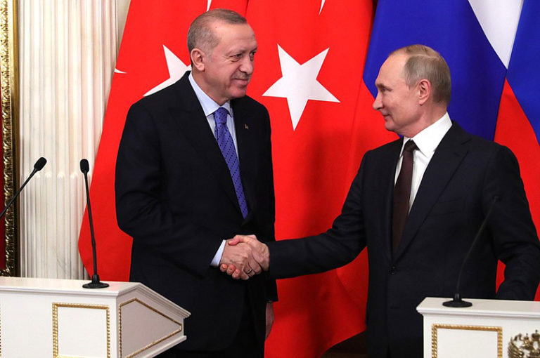 Tayyop Erdogan propone una cumbre entre los presidentes Putin y Zelenski en Turquía