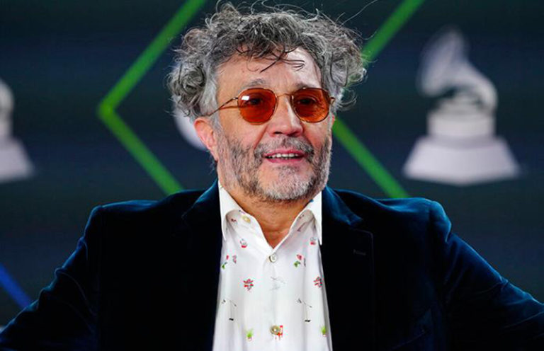 Fito Páez contrae COVID-19 y cancela conciertos de mayo