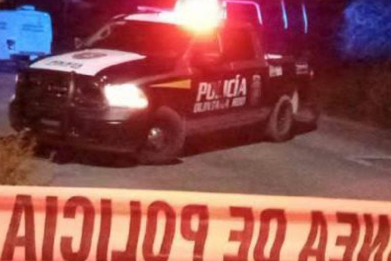 Encuentran cuerpo con narcomensaje en Cancún