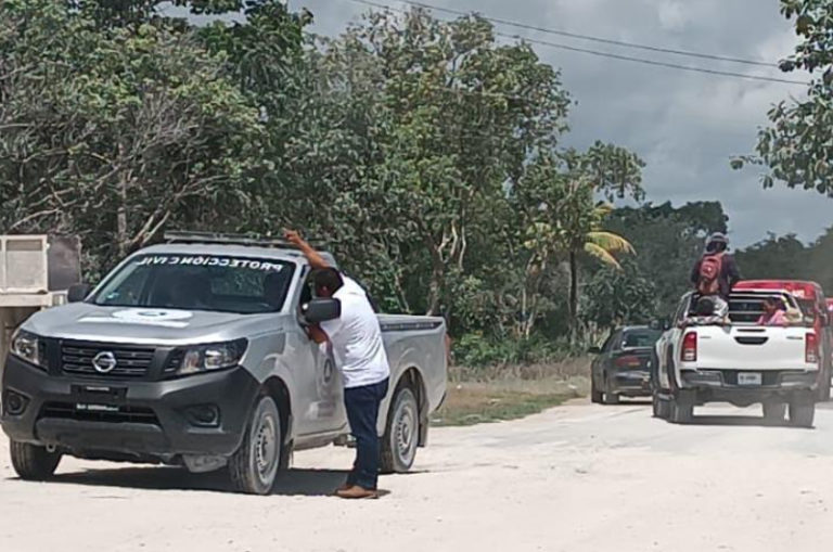 Vecinos y familiares buscan a niña desaparecida en periferia de Cancún