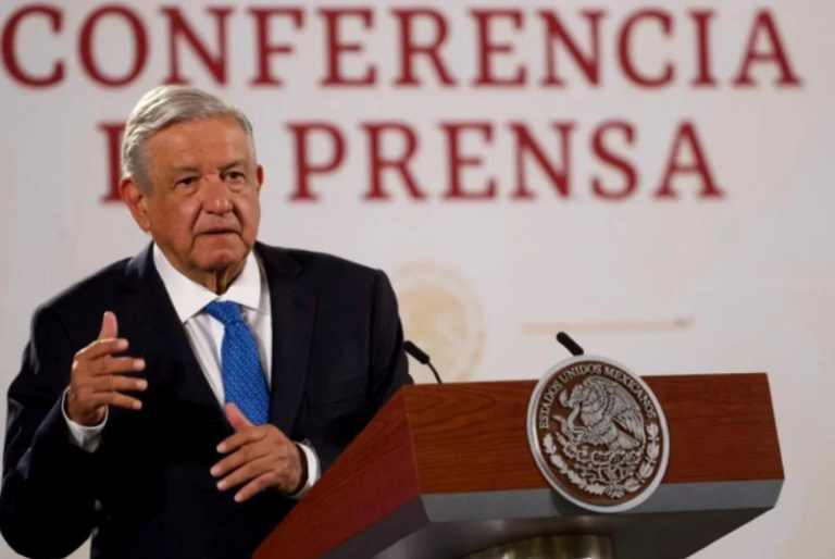 Nueva verificación para vehículos no entra en vigor: AMLO