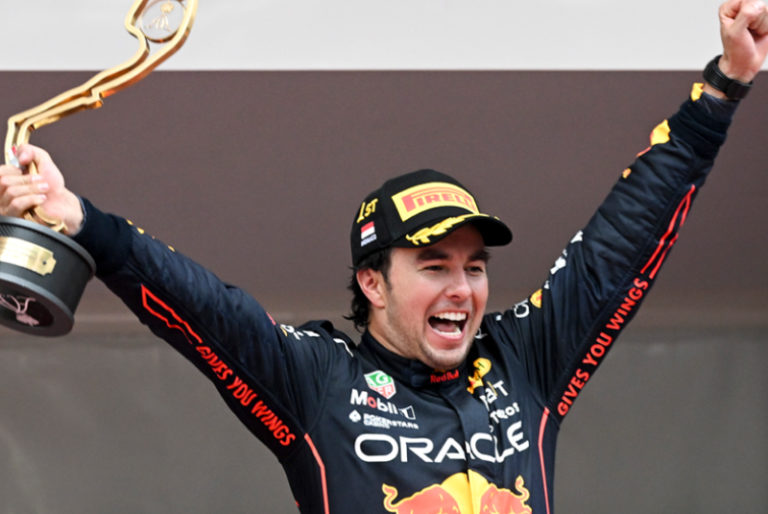 Checo Pérez firma nuevo contrato con Red Bull hasta 2024 tras triunfo en Mónaco