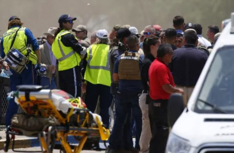 Tiroteo en una escuela primaria de Uvalde, Texas deja dos muertos y 13 niños heridos