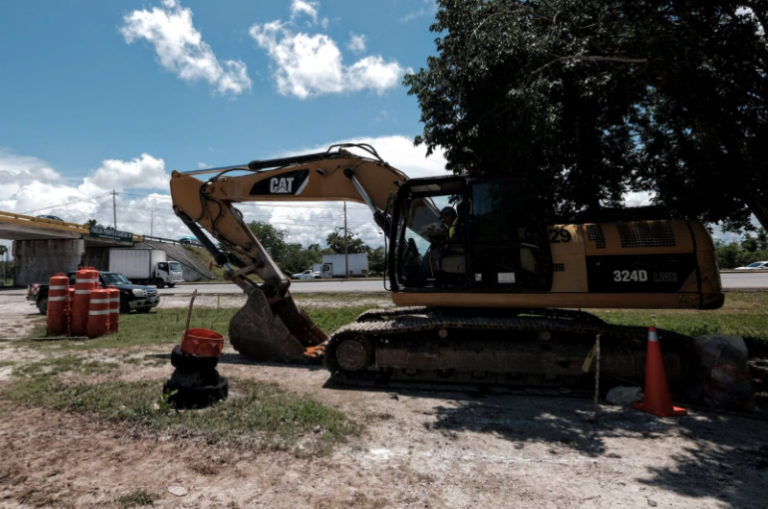 Trabajos de rehabilitación del Tren Maya se realizarán en carretera Cancún-Playa del Carmen