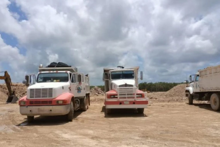 Volqueteros piden a las autoridades frenar competencia desleal en Tulum