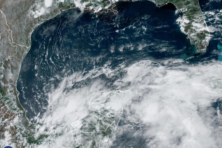 Remanentes de Agatha formarían la tormenta tropical “Alex” frente a la costa Sur de Quintana Roo