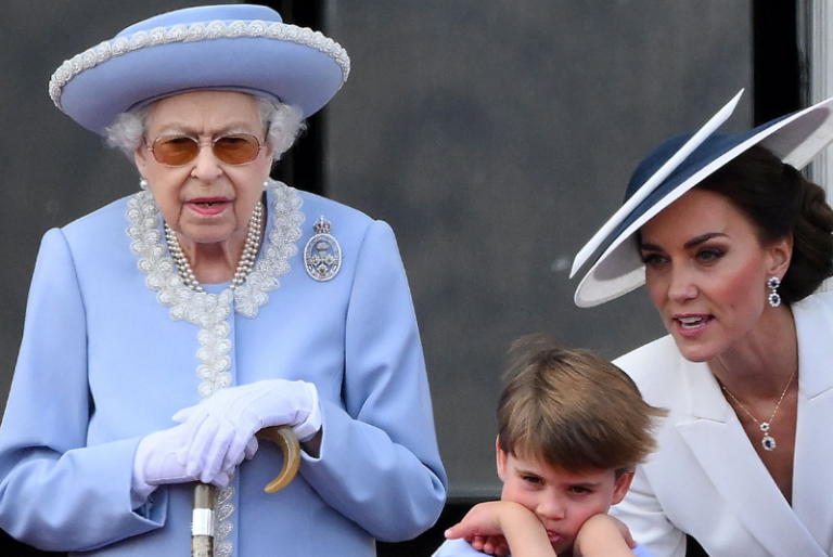 Bisnietos de la reina Isabel II protagonizan el jubileo por los 70 años de reinado: FOTOS