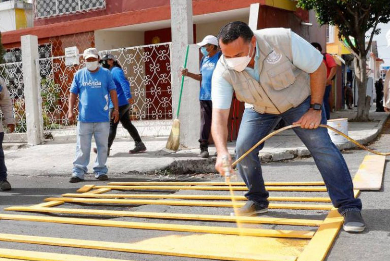 Alcalde de Mérida, Renán Barrera, rehabilita espacios públicos de colonias y comisarías para mejorar condiciones de vida de los ciudadanos