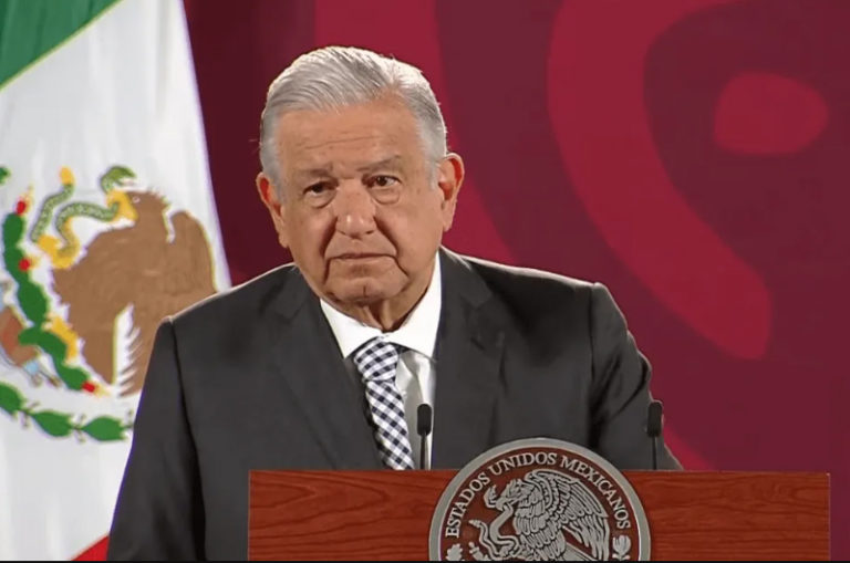 Xcaret envió carta a AMLO para aclarar que no está detrás de campaña contra Tren Maya