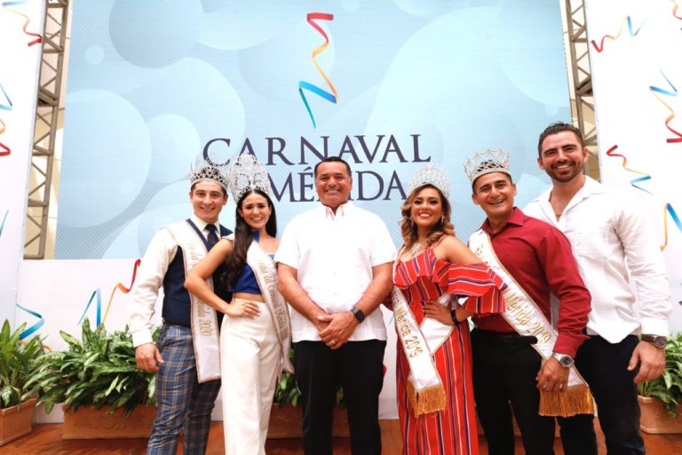 Alcalde de Mérida, Renán Barrera, anuncia el inicio de actividades rumbo al Carnaval de Mérida 2023