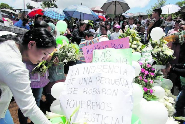 Dan el último adiós a Brenda, niña de 4 años que fue agredida y asesinada en Chichiquila, Puebla