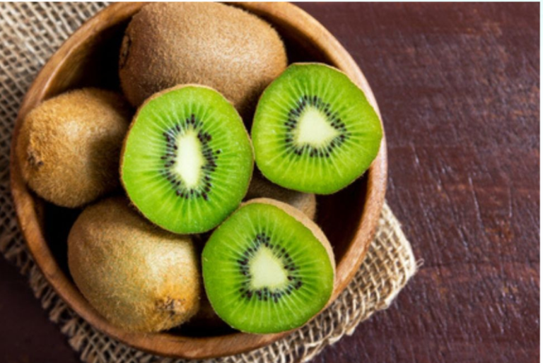 Conoce los beneficios del Kiwi, la fruta refrescante del Verano