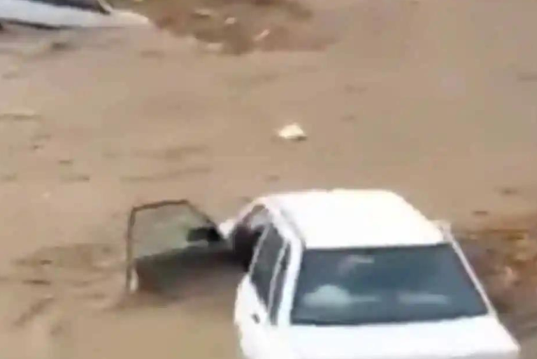 Inundaciones repentinas en el Sur de Irán dejan al menos 17 muertos