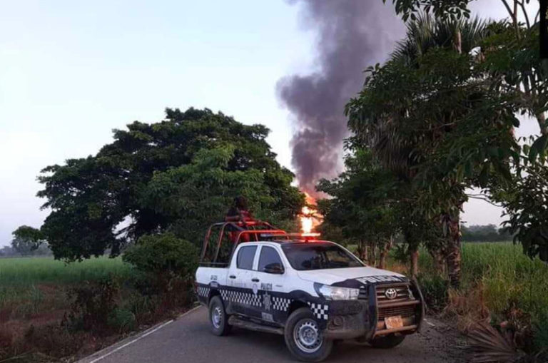 Explota ducto de gas de Pemex en sur de Veracruz; hay tres heridos