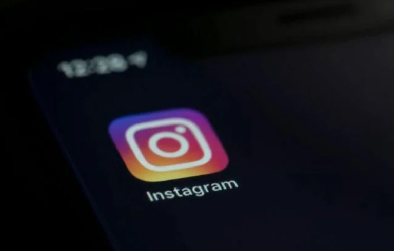 Instagram bloquea del acceso público a mensajes sobre el aborto