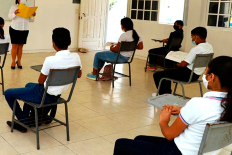 Estudiantes de nivel básica en Quintana Roo podrán estudiar sin uniforme