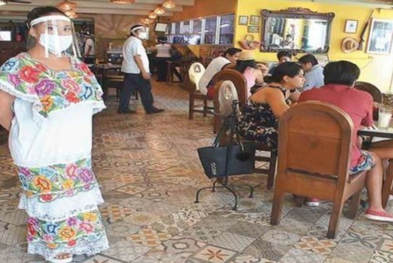 Restaurantes y hoteles de Yucatán seguirán con el uso del cubrebocas