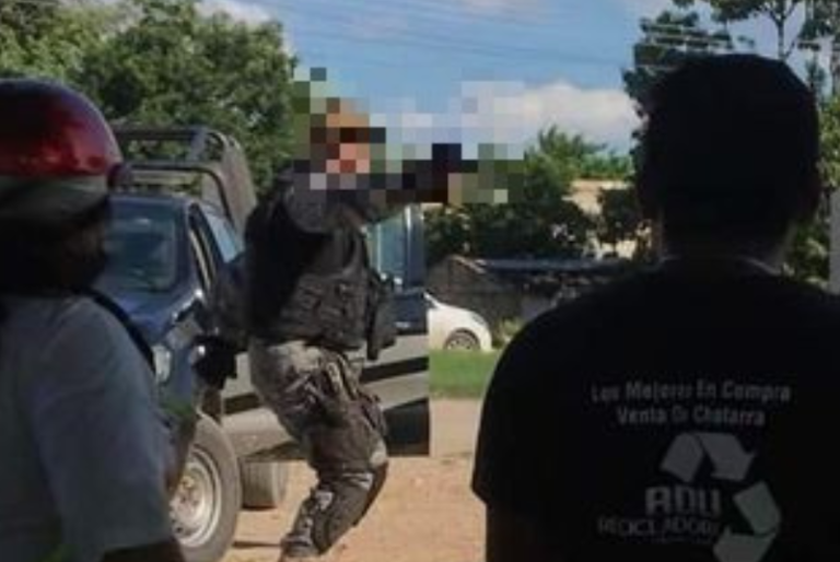 Suspenden a policía que amenazó con un arma de fuego a habitantes de Umán