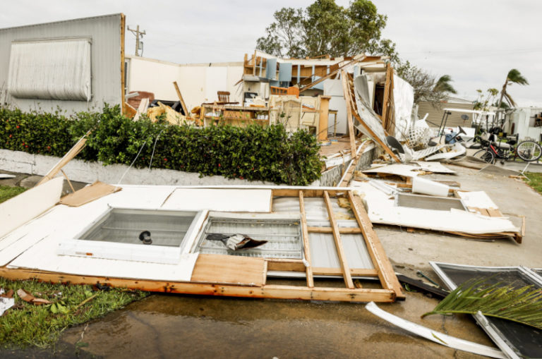 Suman 21 muertos a consecuencia del Huracán “Ian” en Florida