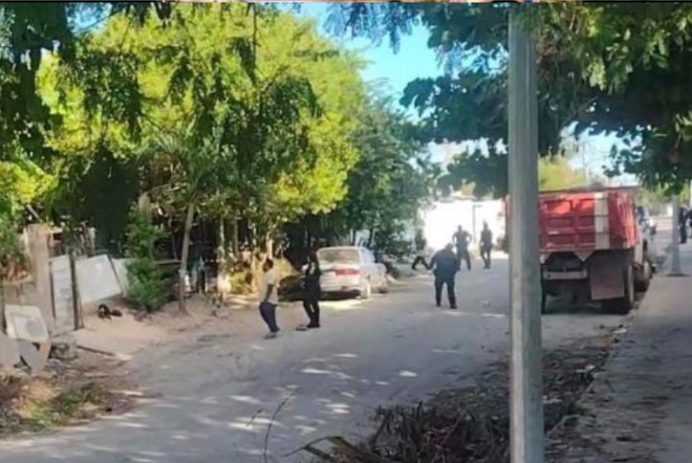 Balean vivienda en la Región 236 de Cancún